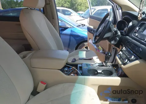 2016 Kia Sedona Lx из США, поврежденный, VIN KNDMB5C12G6102890